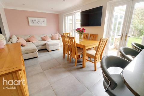 9 Hardwick Close, Saxilby, Lincoln, LN1 2WU
