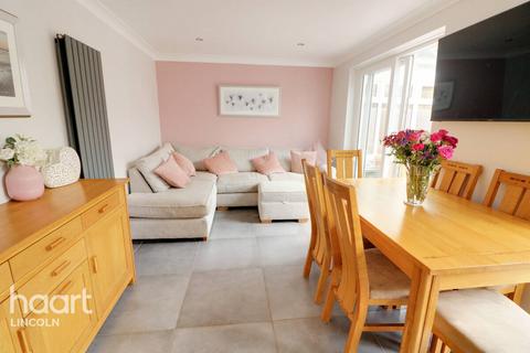 9 Hardwick Close, Saxilby, Lincoln, LN1 2WU