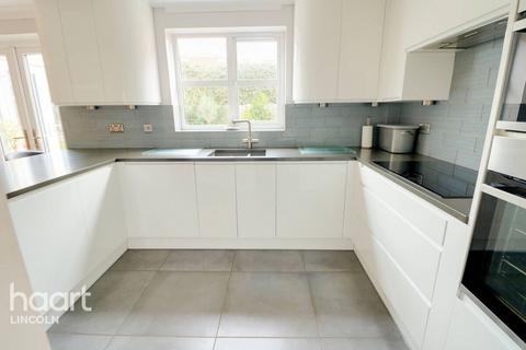 9 Hardwick Close, Saxilby, Lincoln, LN1 2WU