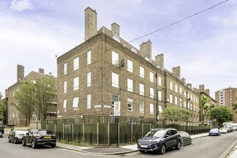 1 bedroom flat for sale, Curtis House, Elephant and Castle, London, SE17