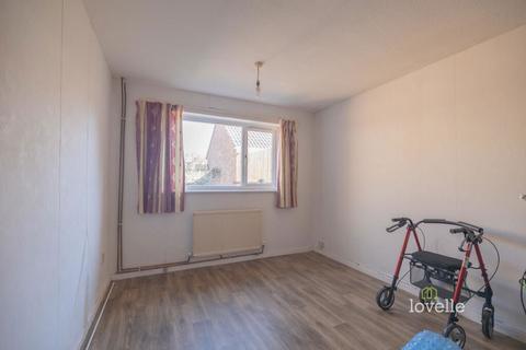 2 bedroom bungalow for sale - Southlands Drive, Morton, Gainsborough, Lincolnshire, DN21 3EZ