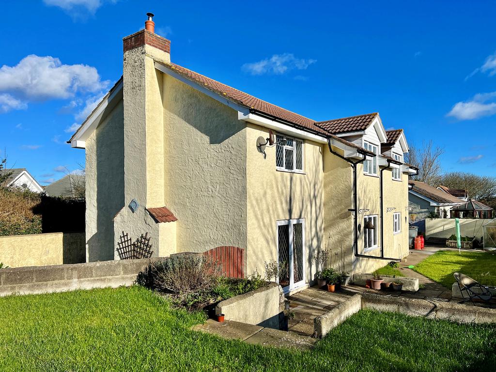 Rue de Longis, Alderney, Guernsey, GY9 5 bed property for sale £539,000