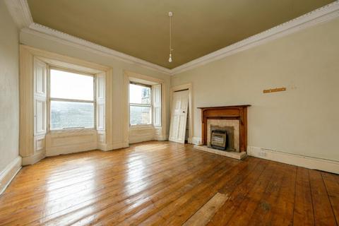 5 bedroom flat for sale - 17 (3F2) Lutton Place, EDINBURGH, EH8 9PD