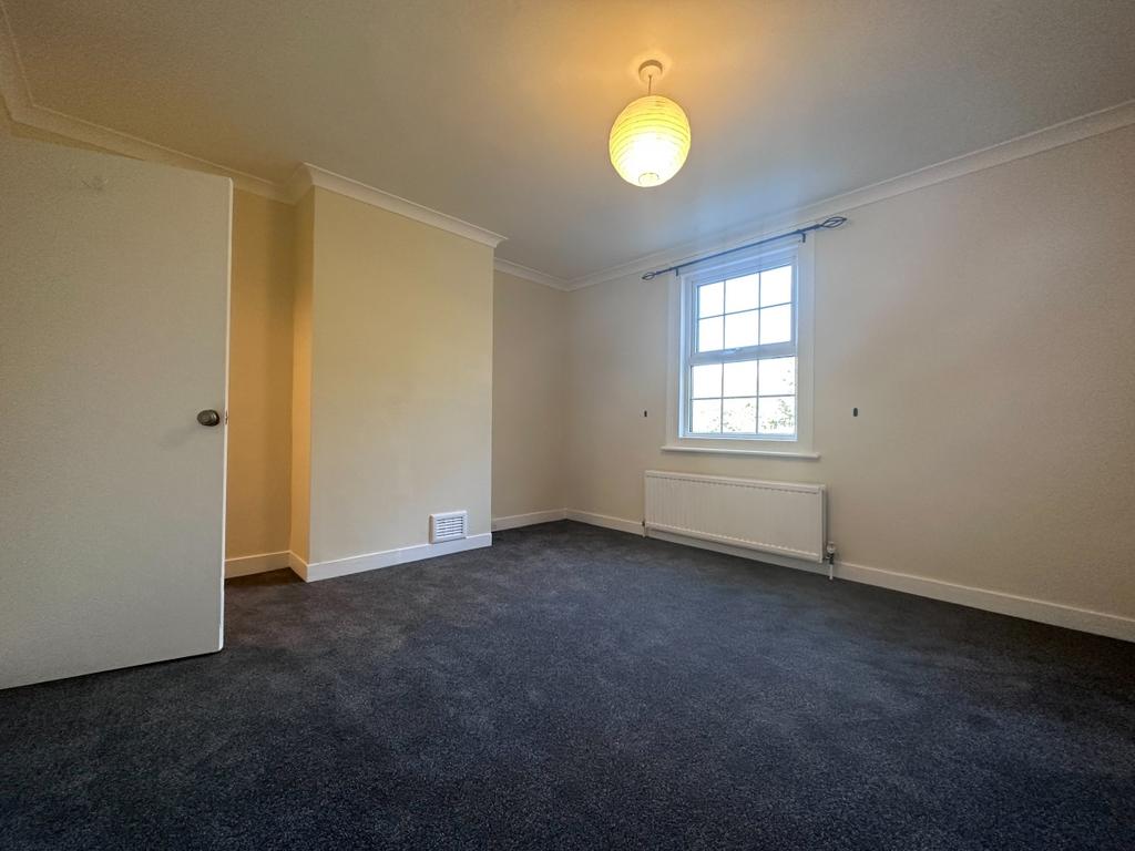 Silver Hill bed 1 2