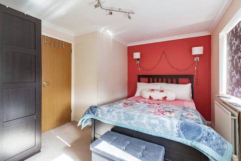 22 Timothy Close, Bexleyheath, DA6 8JB