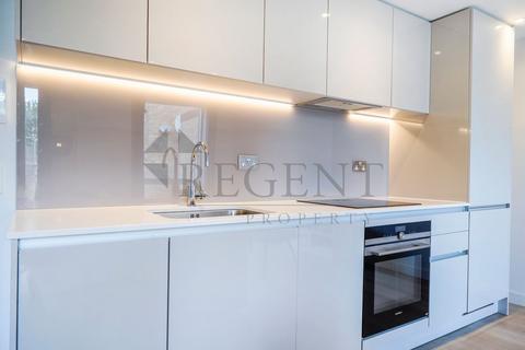 1 bedroom apartment to rent, Albion Court, Hammersmith, W6