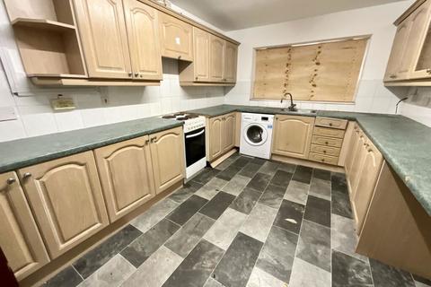 6 bedroom flat for sale - Glenroy Avenue, Colne, Lancashire, BB8 9ET