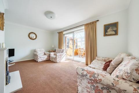 5 Macray Road, Ducklington, Witney, OX29 7YF