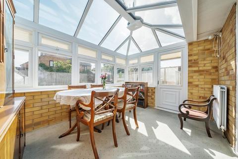 5 Macray Road, Ducklington, Witney, OX29 7YF