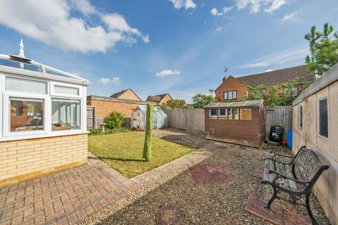 5 Macray Road, Ducklington, Witney, OX29 7YF