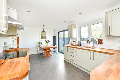 56 Durford Road, Petersfield, GU31 4HA