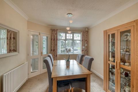 275 Castle Lane, Solihull, B92 8SF