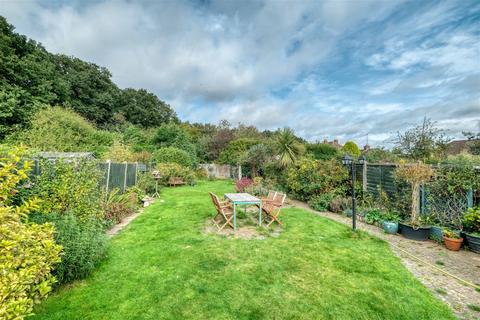 275 Castle Lane, Solihull, B92 8SF