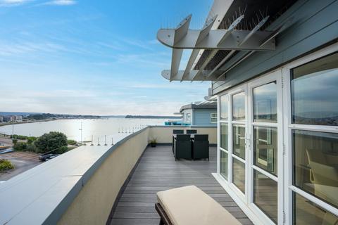 2 bedroom apartment for sale, Shore Road, Sandbanks, Poole, Dorset, BH13