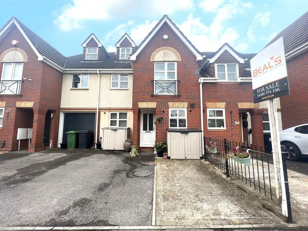 Coriander Way, Whiteley, Fareham, Hampshire, PO15 7HG 4 bed terraced