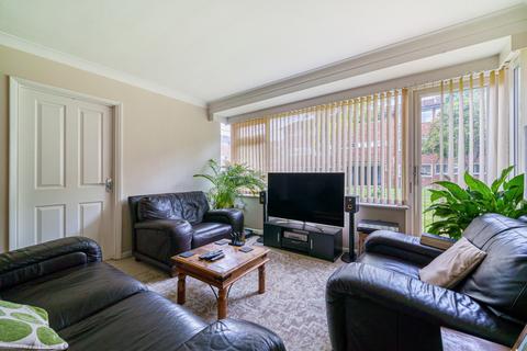 2 bedroom flat for sale, St. Margarets, London Road, Guildford, GU1