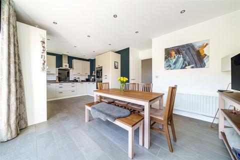 6 Dunlin Close, Dawlish, EX7 0GA