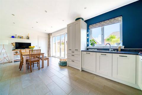 6 Dunlin Close, Dawlish, EX7 0GA
