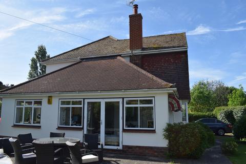 4 bedroom detached house to rent, Frinton-on-Sea CO13