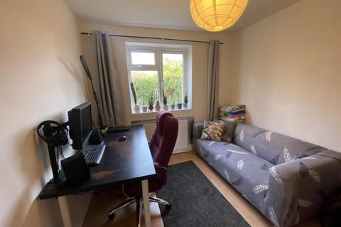 2 bedroom flat for sale, Chatsworth Avenue, Cambridge, CB4
