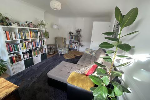 2 bedroom flat for sale, Chatsworth Avenue, Cambridge, CB4