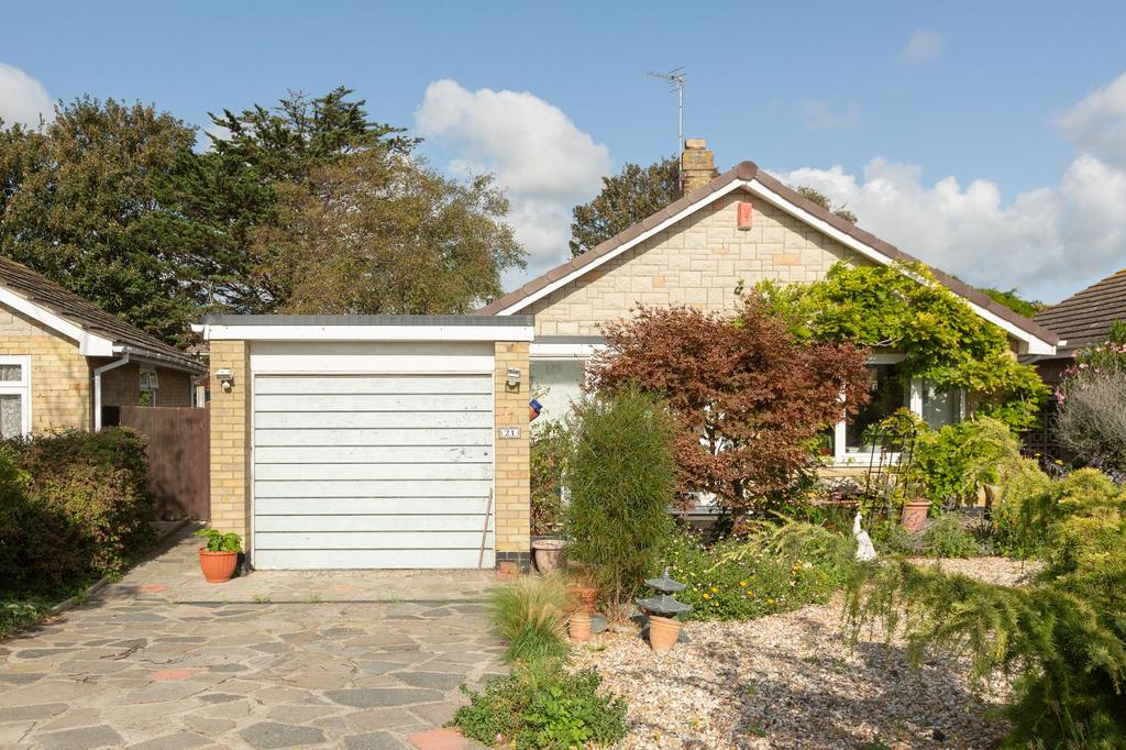 Grenville Way, Broadstairs, CT10 3 bed detached bungalow for sale £480,000