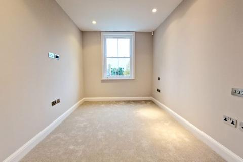 undefined, Camlet Way, London