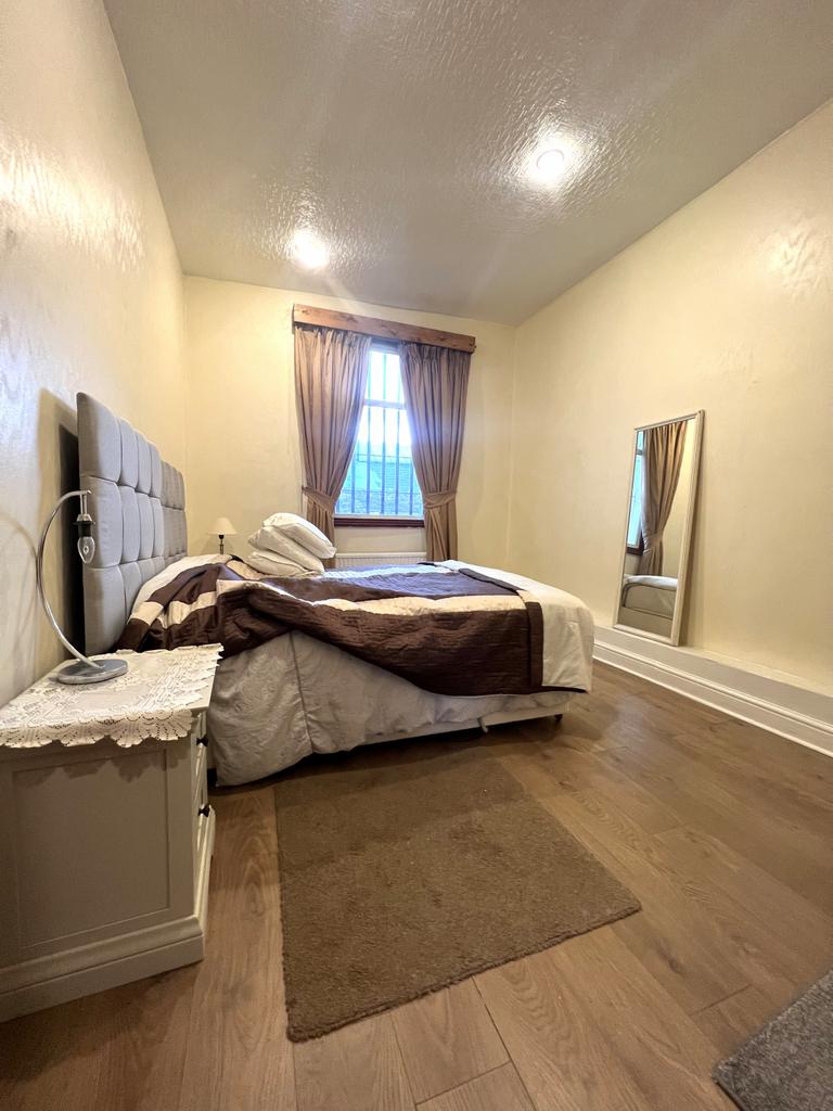 1 Bedroom Flat