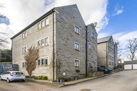 2 bedroom flat to rent, Alfred House, Benn Gardens, Clayton, Bradford, BD14