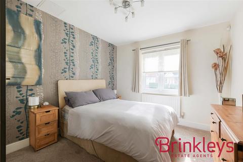 Flat 3, 3 Dreadnought Close, London, SW19 2TA