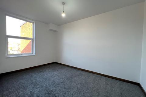 1 bedroom terraced house to rent, Langley High Street, Oldbury, West Midlands, B69