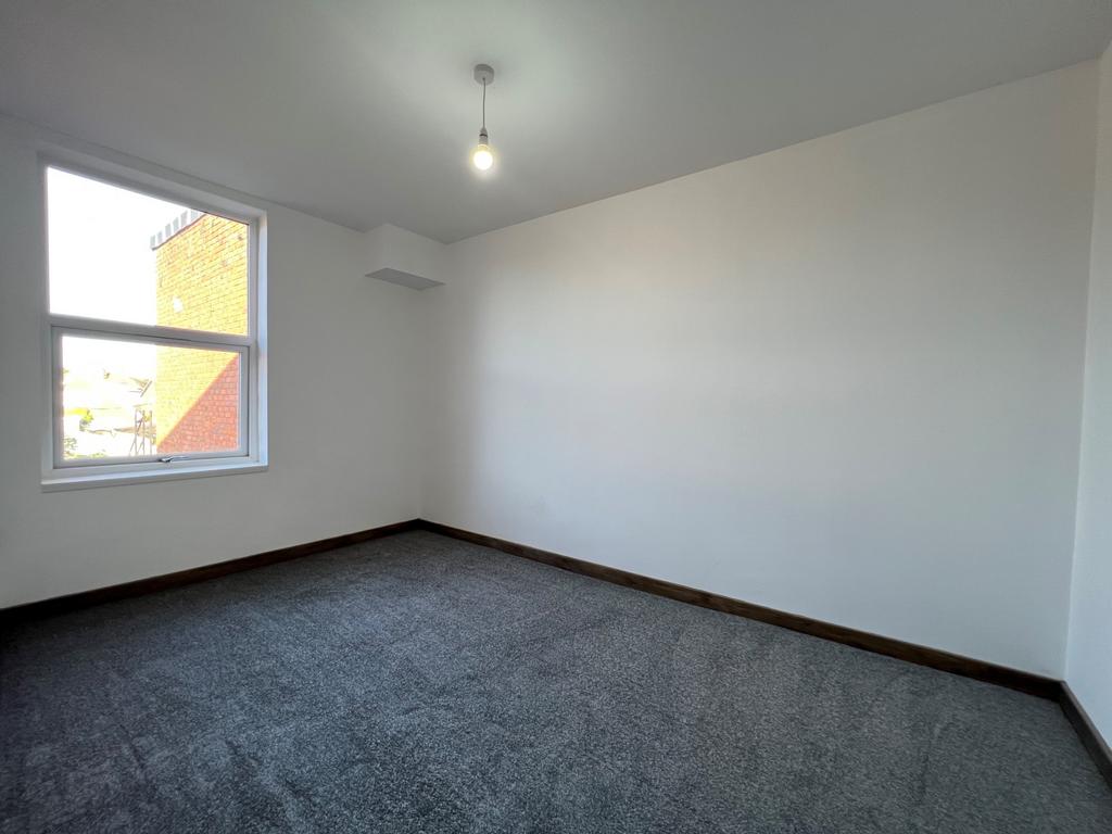 Apartment in Oldbury - View 4