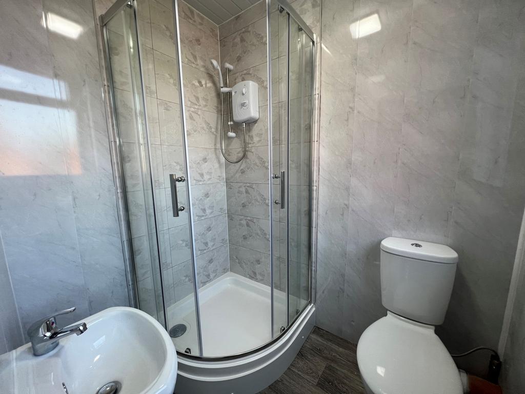 Apartment in Oldbury - View 5