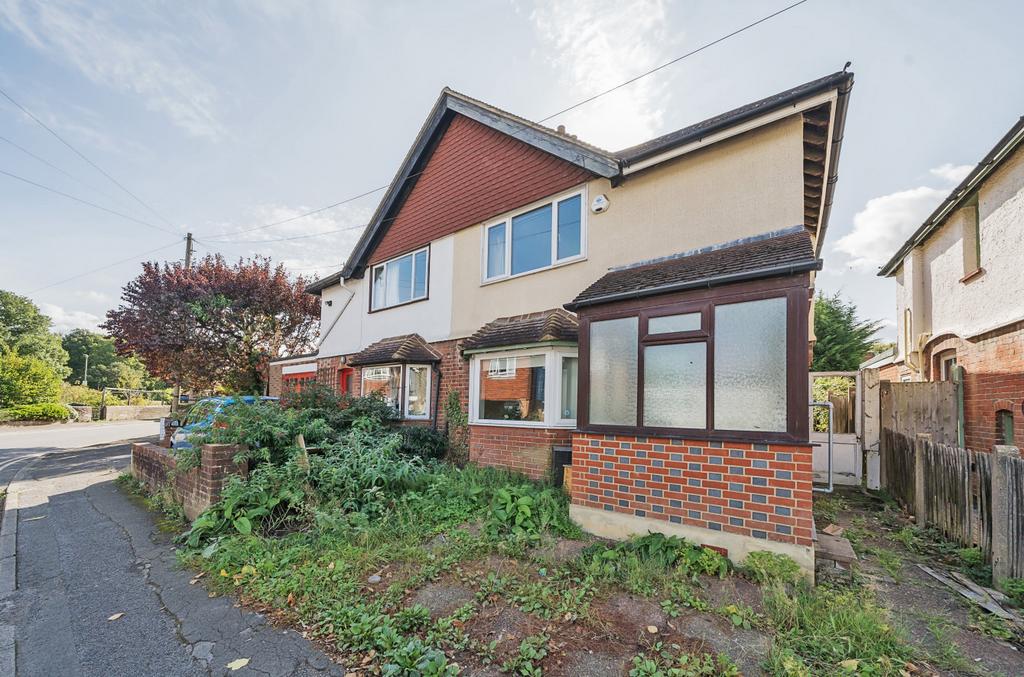 Station Road, Shalford, Guildford, Surrey, GU4 3 bed semidetached