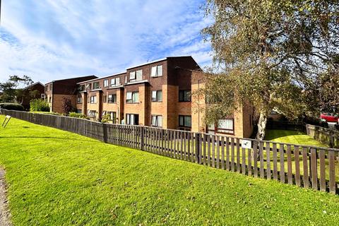 1 bedroom flat for sale - Lymington Road, Highcliffe, Dorset. BH23 5HG