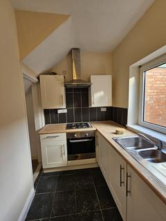 2 bedroom terraced house to rent, King Street, Birtley DH3