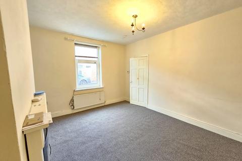 2 bedroom terraced house to rent, King Street, Birtley DH3