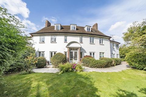 Flat 9, Parkview Court, 11 George Square, London, SW19 3LD