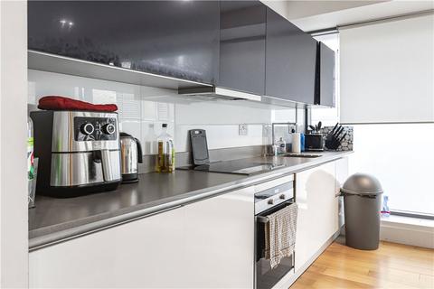 2 bedroom apartment for sale, Baltic Place, London, N1