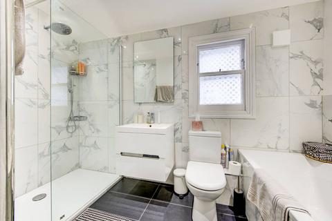 55 Burnfoot Avenue, Fulham, London, SW6 5EB