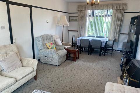 133 Broadway, Chadderton, Oldham, OL9 0EL