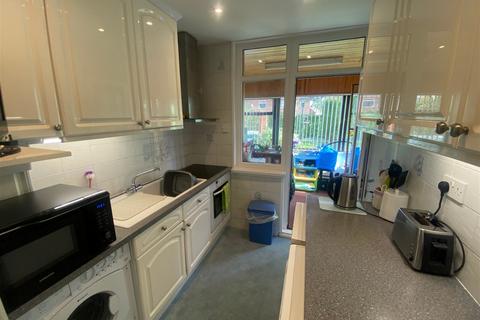 133 Broadway, Chadderton, Oldham, OL9 0EL