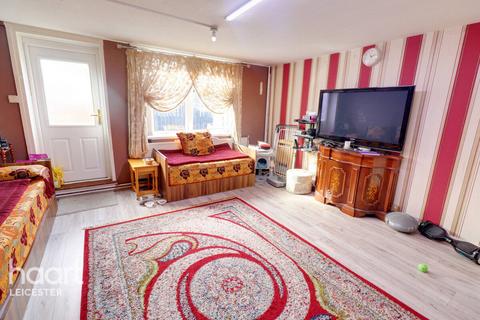 3 bedroom maisonette for sale, Kashmir Road, Leicester