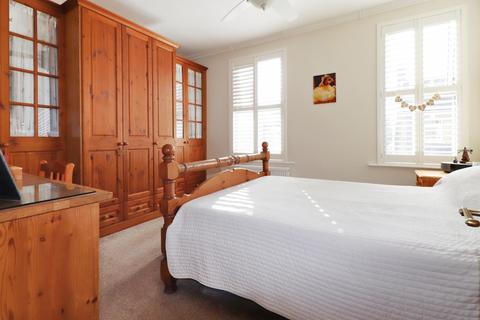 61 Barnfield Road, Belvedere, DA17 5NQ