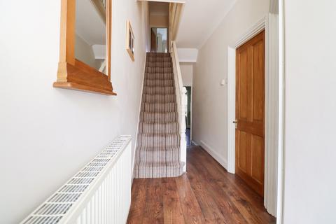 61 Barnfield Road, Belvedere, DA17 5NQ