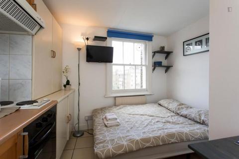 undefined, West Cromwell Road, Earls Court, London SW5