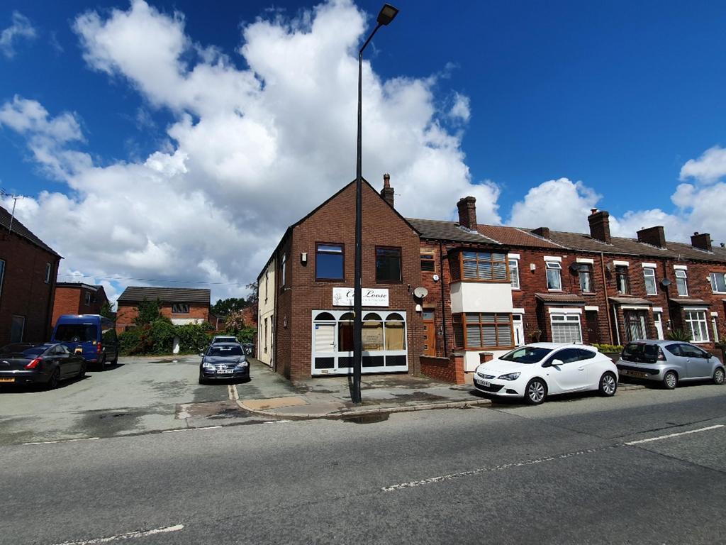 Poolstock Lane, Poolstock, Wigan, WN3 5DX 1 bed apartment £595 pcm (£