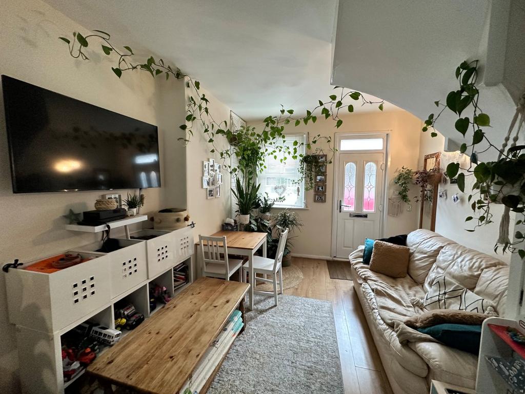 Duke Street, Windsor, Berkshire, SL4 2 bed terraced house for sale £