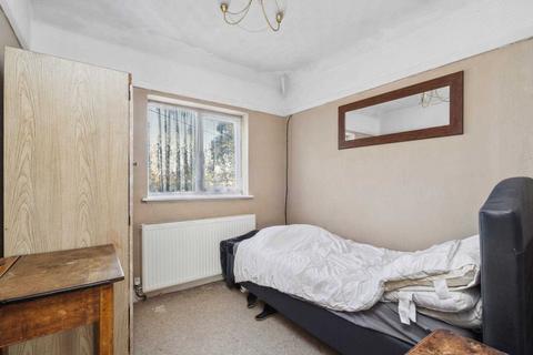 93 Eastbury Road, Watford, WD19 4JP