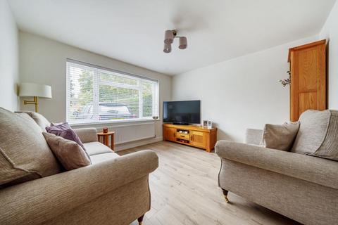 7 Broadway, Kidlington, OX5 1DD